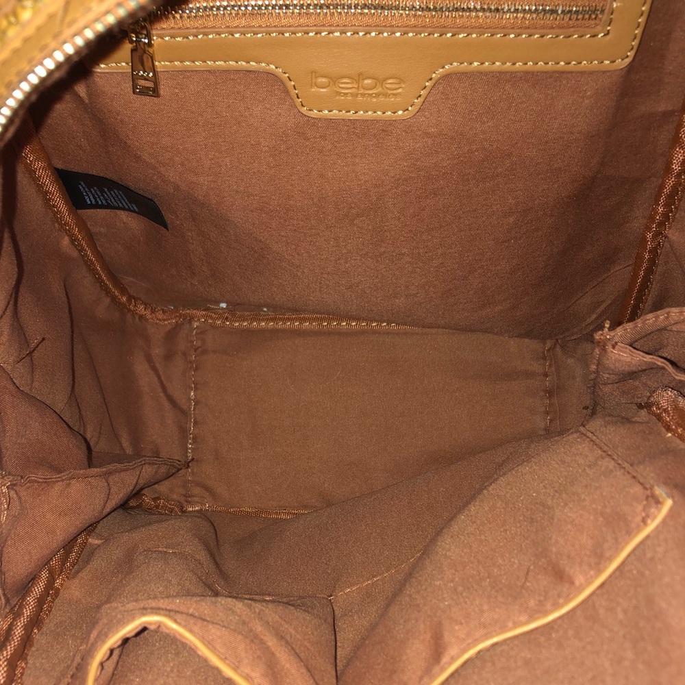 Backpack - Picture 3 of 4